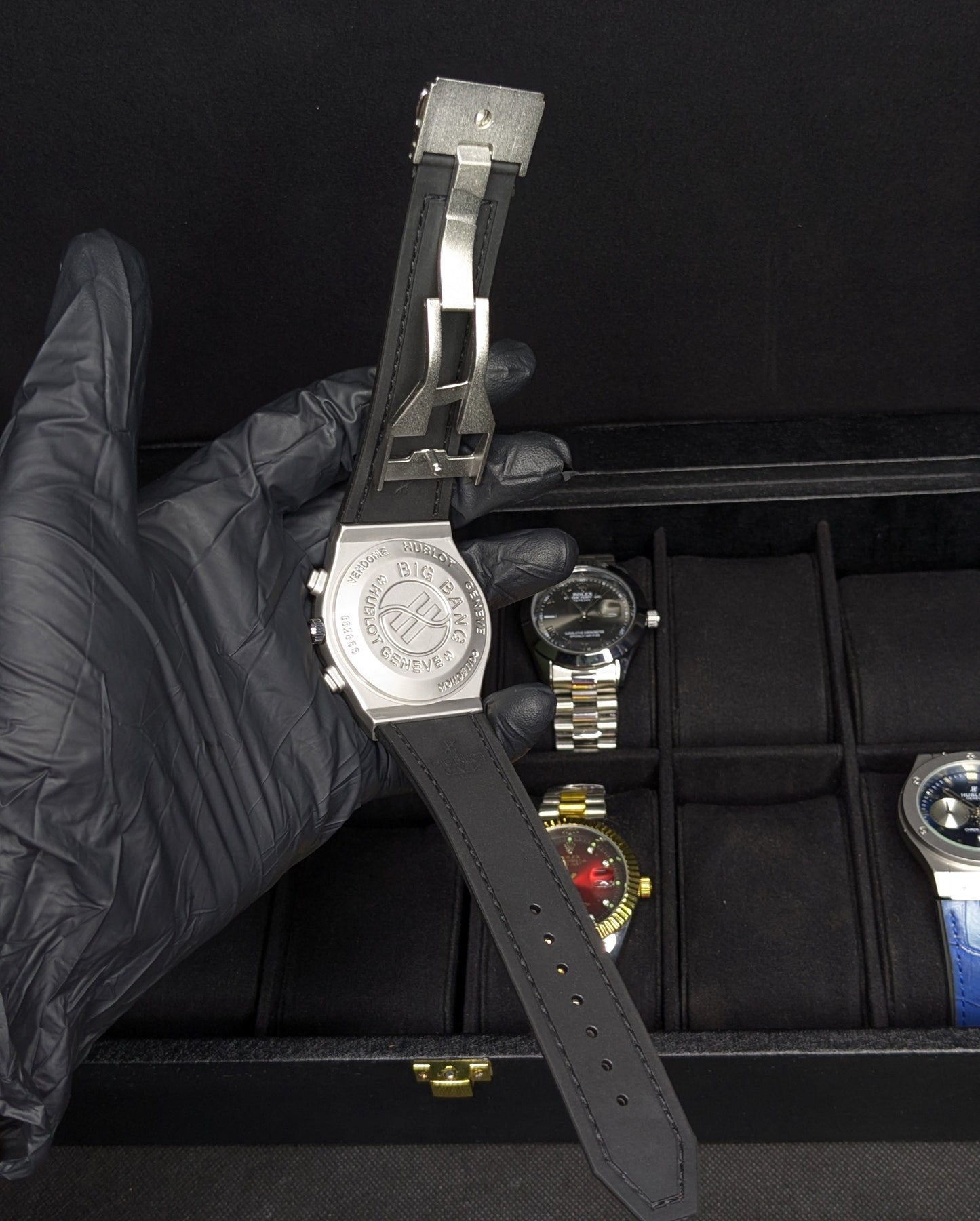 HUB Silver Black Dial (Leather Strap)
