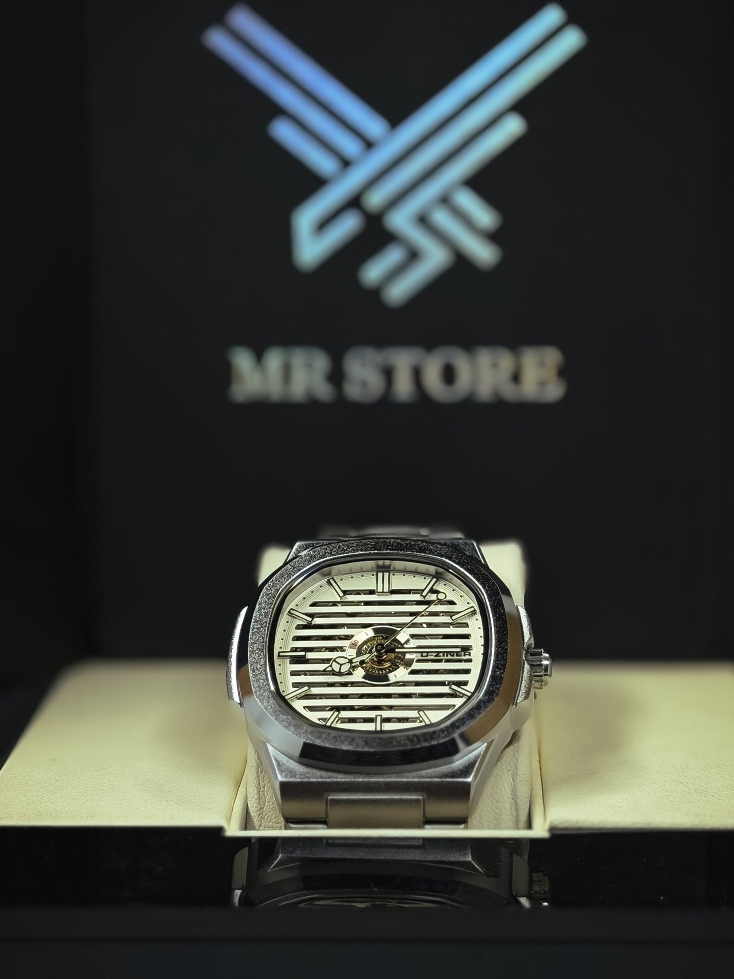 Deziner Rounder Automatic