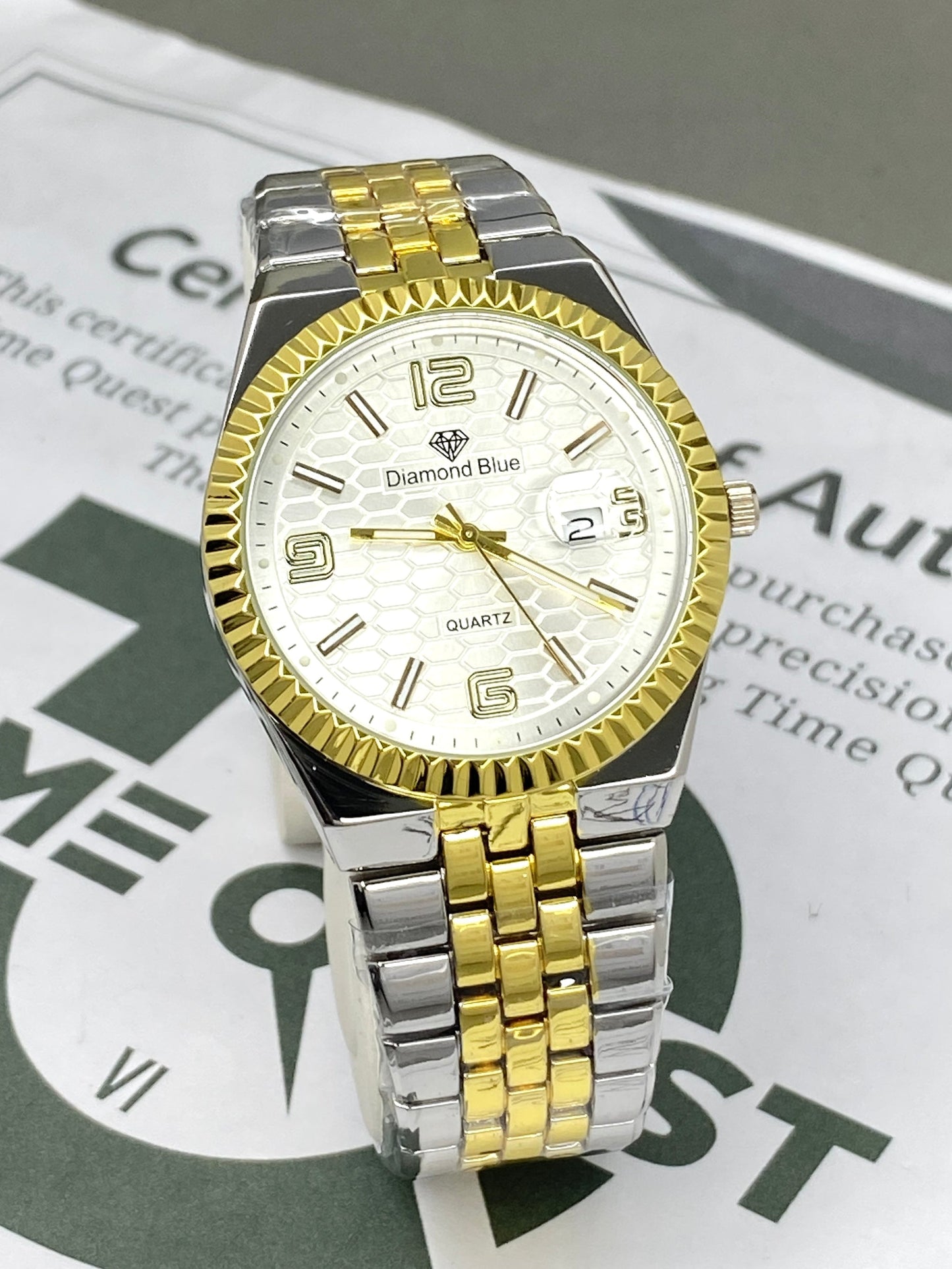Luxury Round Dial Analog Quartz Chain Watch for Men with Date Display